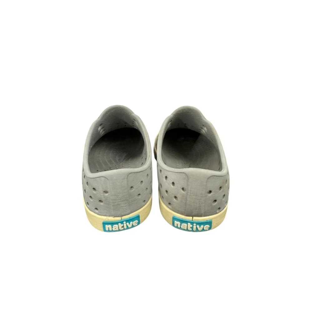 Native Jefferson Water Shoes Kids Toddler C9 3-4 Gray Slip On Waterproof Outdoor